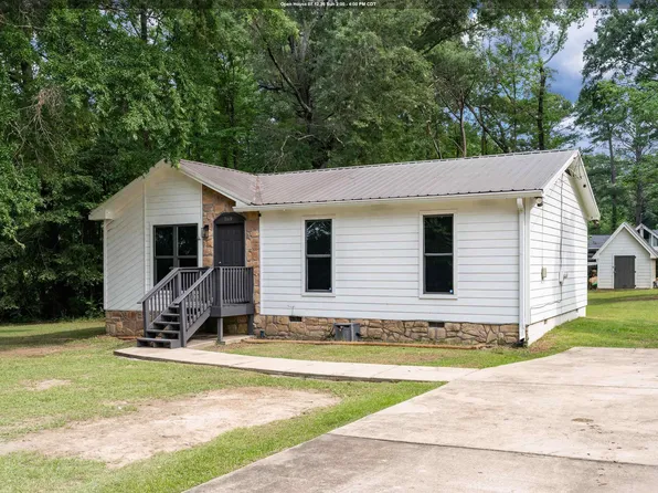 169 Concord Highland Dr, Bessemer, AL 35023