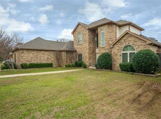 1107 Cambridge Dr, Carrollton, TX 75007