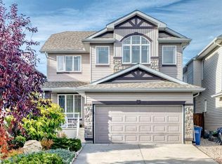 18 SE West Pointe Way, Cochrane, AB T4C0B9