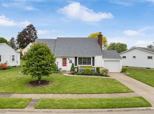 216 Hayes Ave NE, Massillon, OH