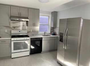 52-51 72nd Pl FLOOR 2, Maspeth, NY 11378