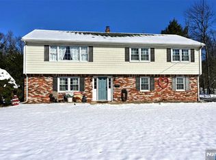 47 Herold Dr, Glen Rock, NJ 07452