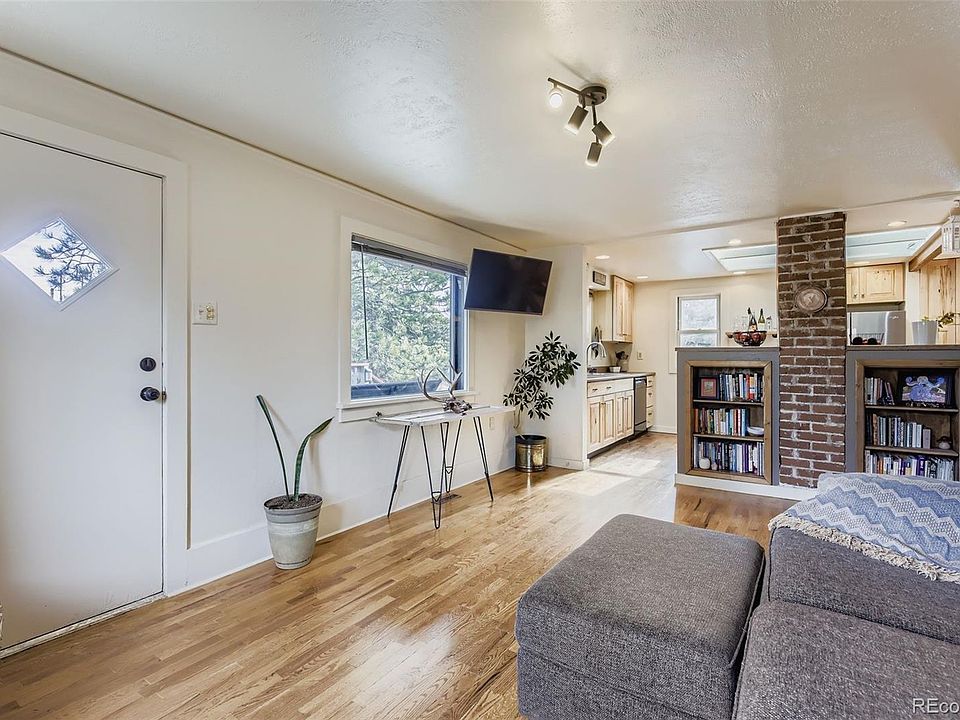 1st image of 178 Stanley Circle Drive