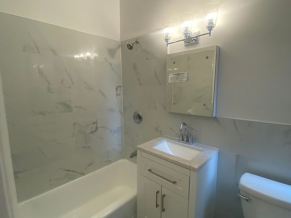 3rd image of 1250 Pacific St APT 4C