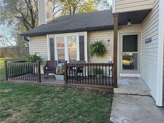 2nd image of 9911 Parkview Ave