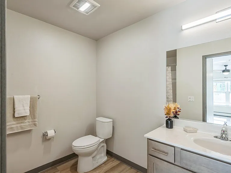 1160 Richard St #10 — Photo 16