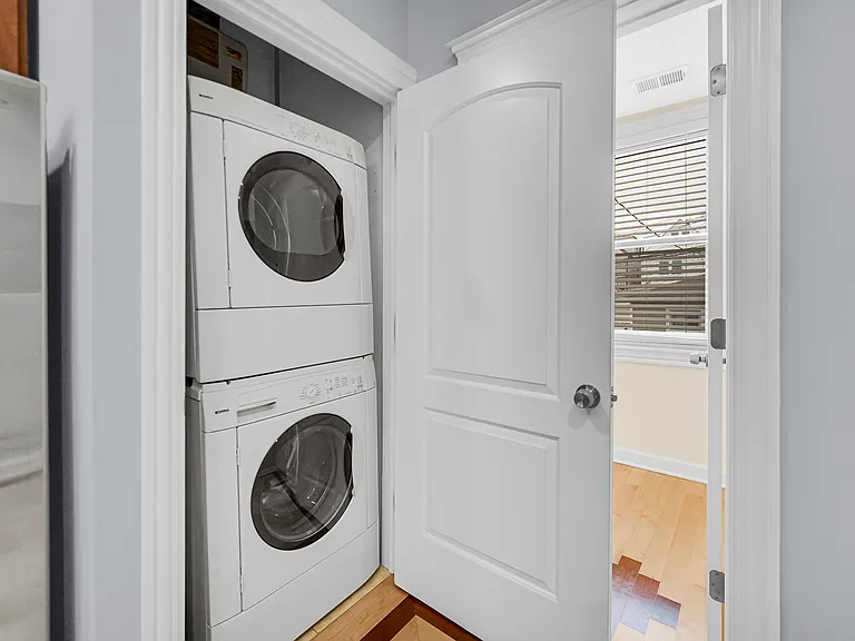 2951 N Allen Ave #1 — Photo 11