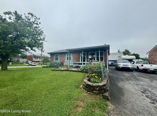 1167 Summitt Dr, Louisville, KY 40229