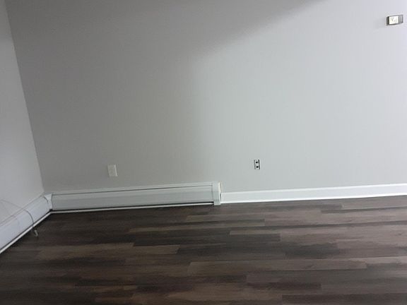 3rd image of 4823 S Pennsylvania Ave #2