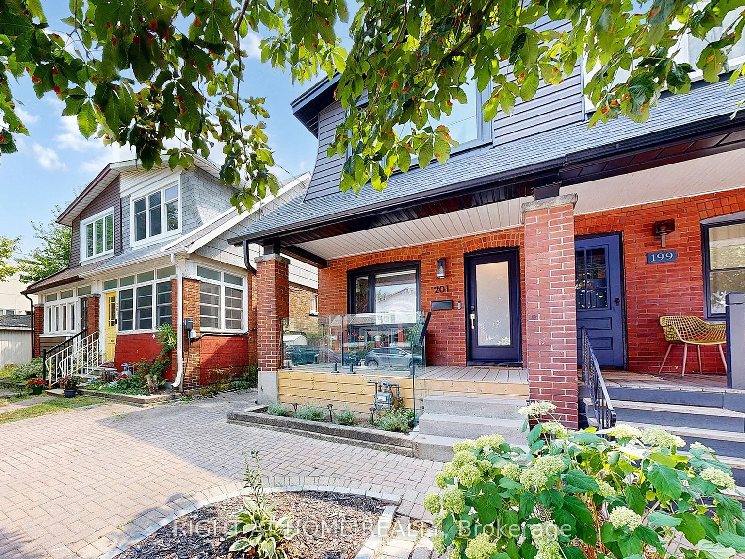 4 bed, $4,400 — Photo 1