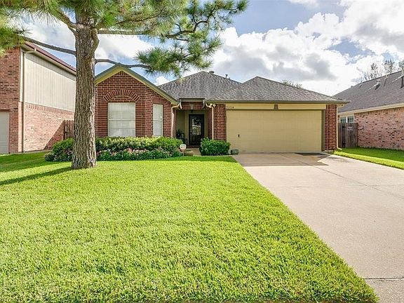 2nd image of 17003 Dusty Mill Dr E