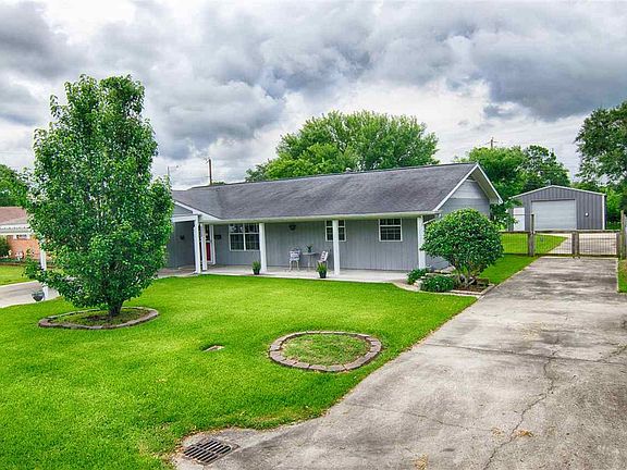 2nd image of 2613 Staton Ln