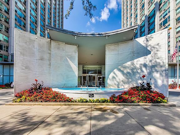 3rd image of 3600 N Lake Shore Dr APT 202