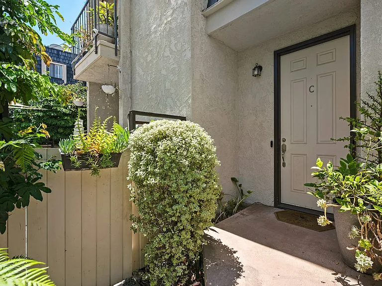 2115 Farrell Ave #C — Photo 41