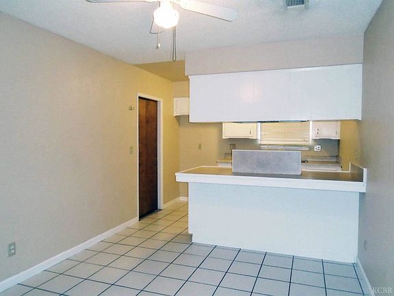 5th image of 200 E Sherwood Dr