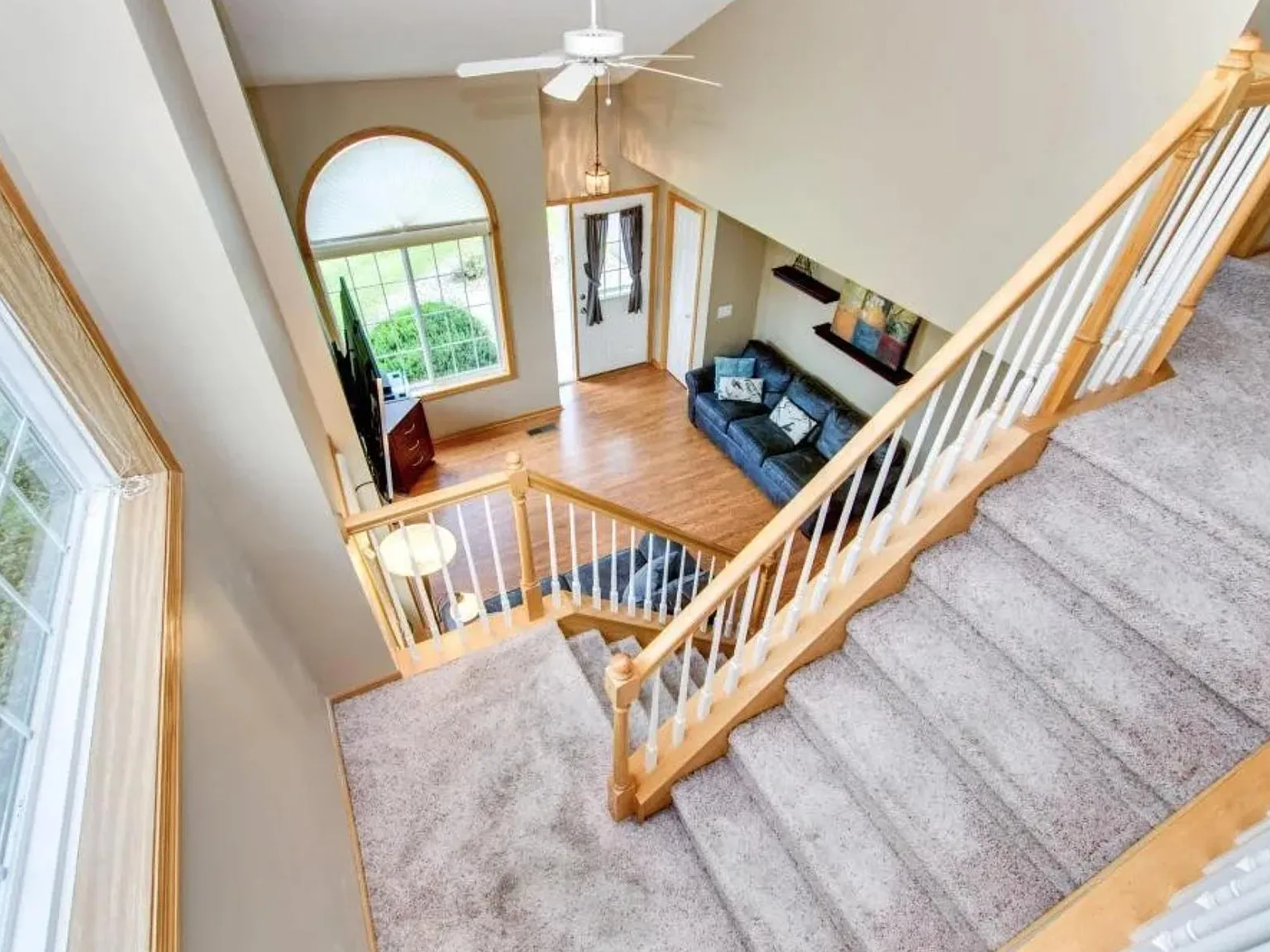 2 bed, 1.5 bath, 1645 sqft, $2,100 — Photo 3