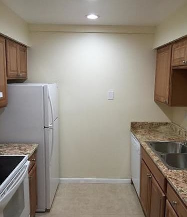 3rd image of 1860 Massachusetts Ave NE #3