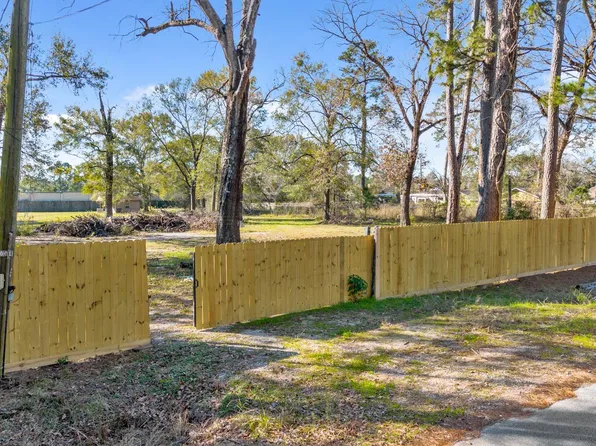 4001 Lonesome Pine Rd, Spring, TX 77389