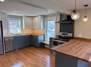 377 Mountain Rd #4, Stowe, VT 05672