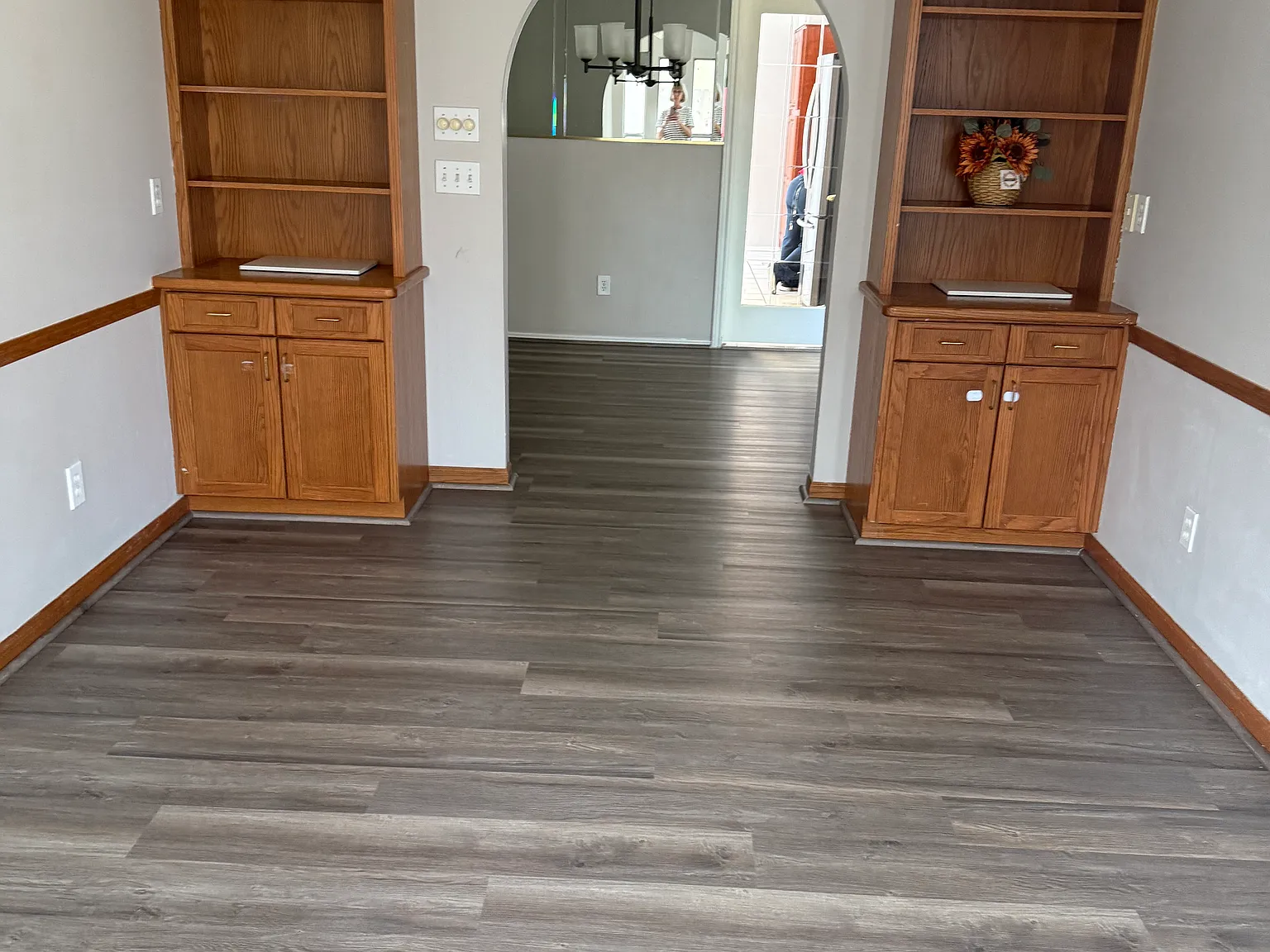 4 bed, 2387 sqft, $2,200 — Photo 3