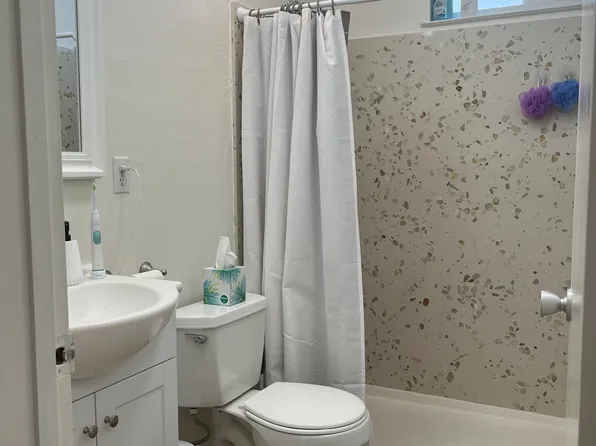 852 Division St APT 7, Pleasanton, CA 94566