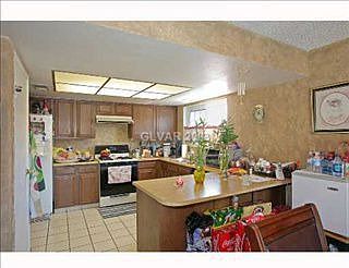 3rd image of 6313 Sespe St