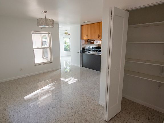 5th image of 619 Superior Ave