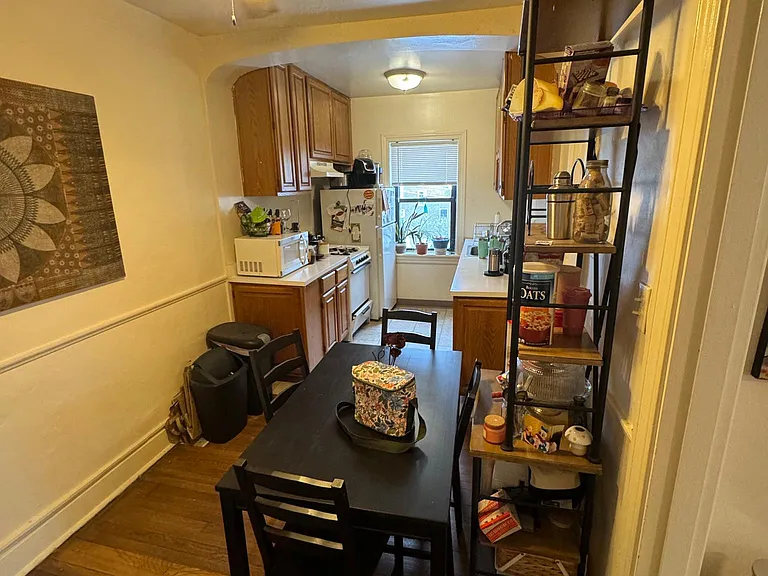 208 Beverly Rd #4 — Photo 18