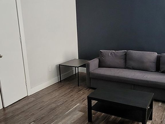 4th image of 1937 Park Ave #2