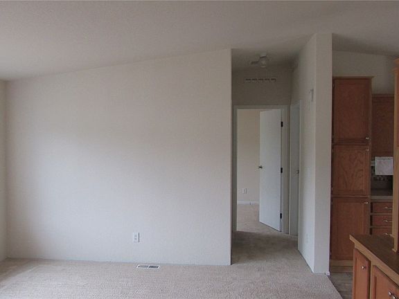 5th image of 14306 125th St Ct E