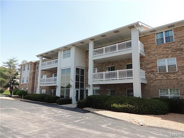1st image of 920 Guelbreth Ln #6