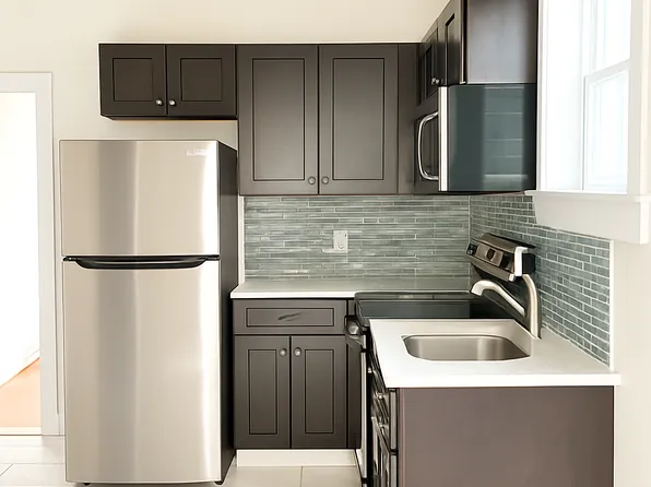 1247 N 60th St #2, Philadelphia, PA 19151