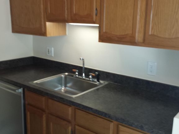 3rd image of 23 Dickinson Ave Unit C