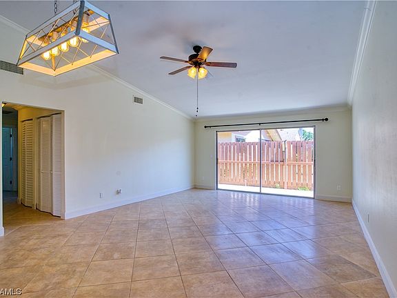 4th image of 6474 Royal Woods Dr