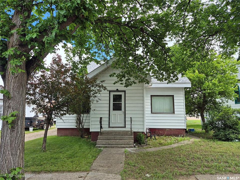 1st image of 133 1st STREET W