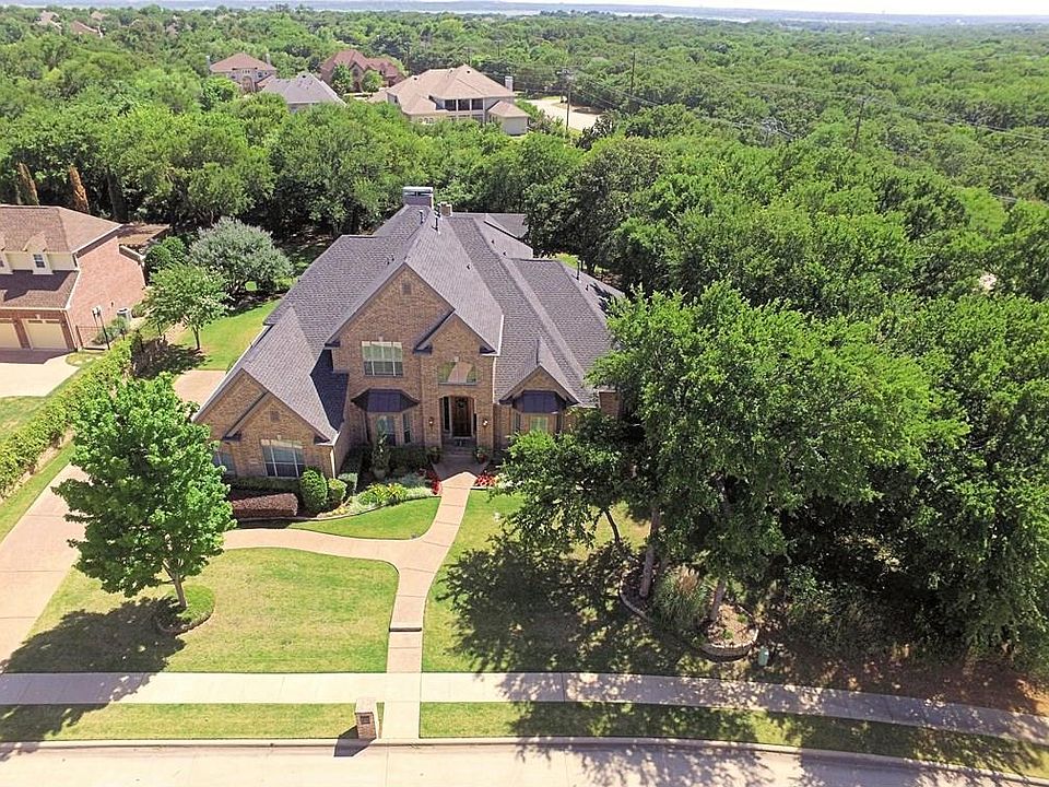 1st image of 3709 Falcon Dr