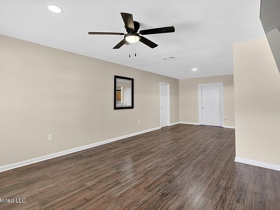 4th image of 507 Hayden Dr