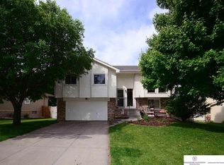 13967 Arbor Cir, Omaha, NE 68144