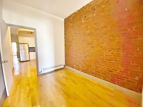 5th image of 314 Suydam St #2L