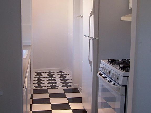 2nd image of 2667 E St