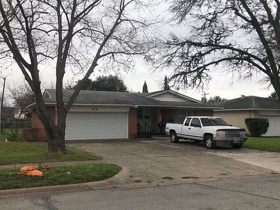 3rd image of 618 S Alexander Ave