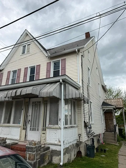 Building Photo - 4 S Westbrook Ave #4