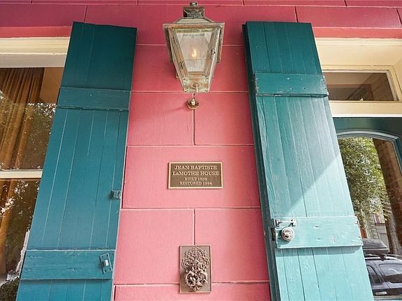 4th image of 621 Mandeville St