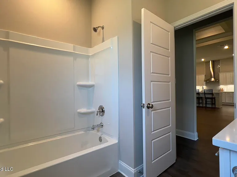 12209 Savannah Cir — Photo 35