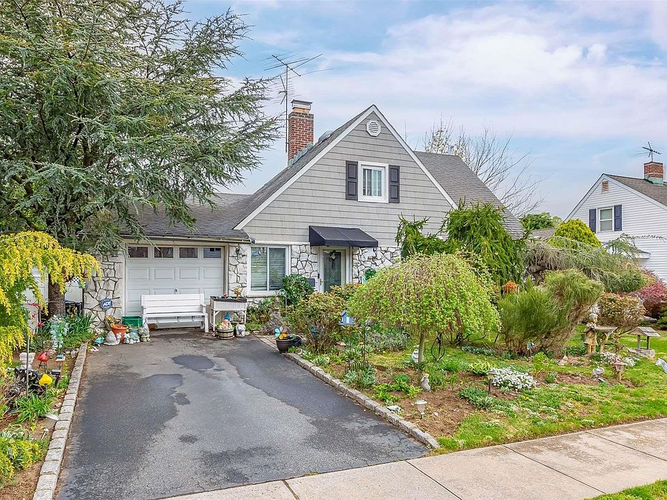1st image of 15 Glazer Lane