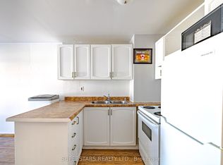 165 1/2 Olive Ave, Oshawa, ON L1H2P1