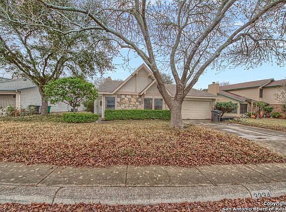 2nd image of 3334 Falcon Grove Dr