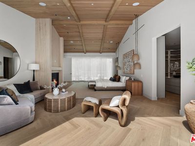 10950 Verano Rd, Los Angeles, CA, 90077