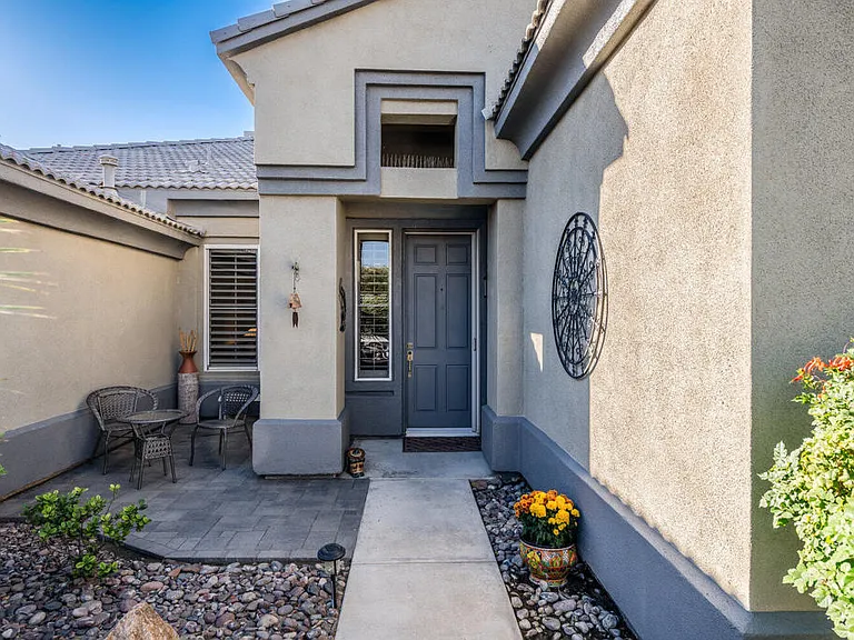 80571 Hoylake Dr — Photo 2