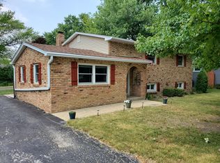 408 N Locust St, Frankfort, IL 60423